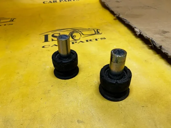 2x Silentbloc Châssis OEM MB3C-2600193-AA image 2