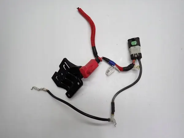 Tesla Batterikabelklämma OEM 2489058-01-B Begagnad image 2