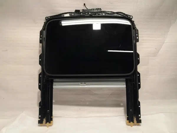 Toit Ouvrant Audi A4 B9 Complet OEM 8W5877255 image 2