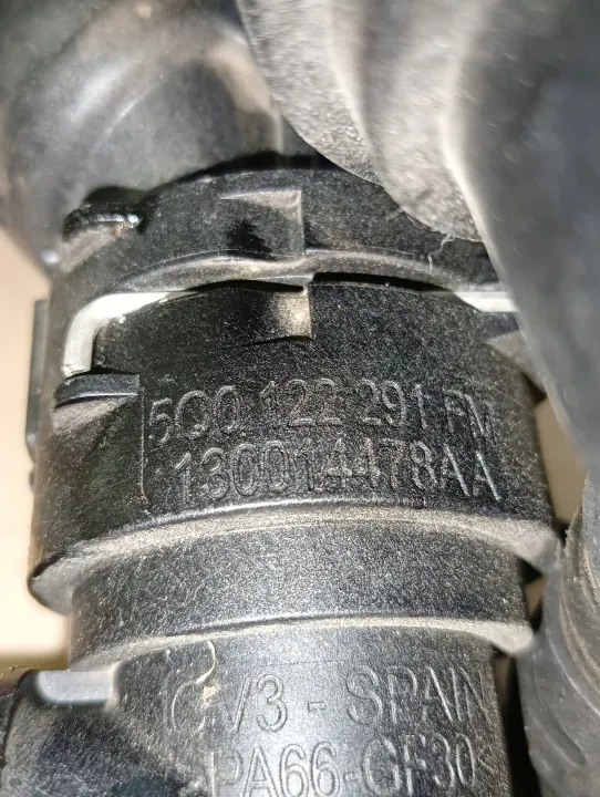 Termostaatin Kotelo OEM 05L121111N VW Audi 2.0 TDI:lle image 6