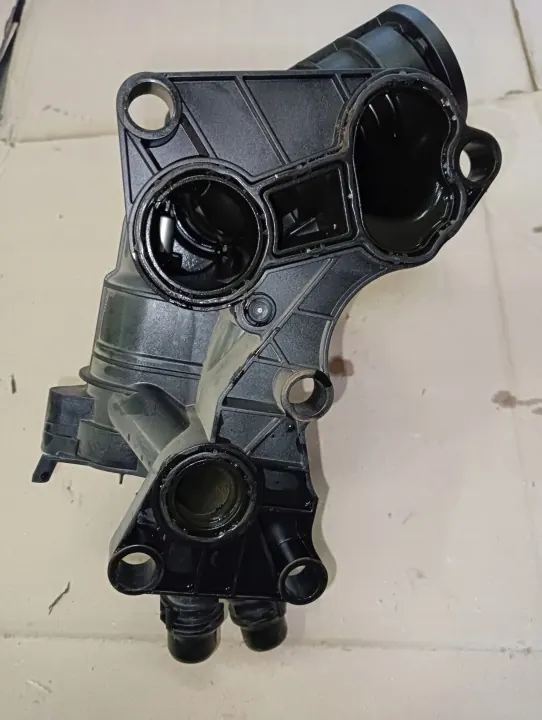 Termostaatin Kotelo OEM 05L121111N VW Audi 2.0 TDI:lle image 8