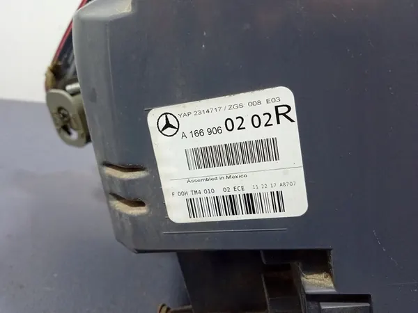 Mercedes GLS X166 Luz Trasera Derecha Externa A1669060202 image 7