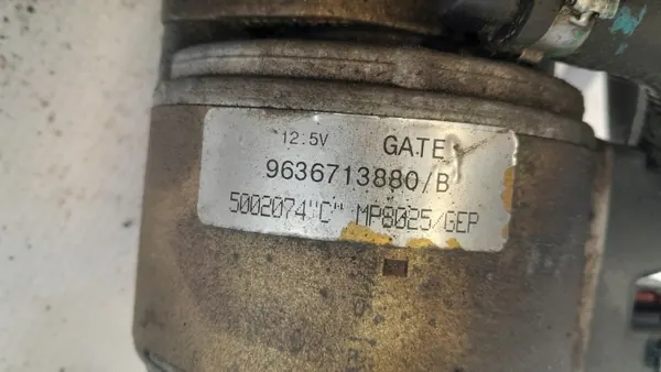 CITROEN C5 I Veringspomp OEM 9636713880 image 3
