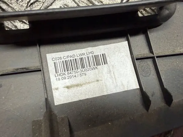 Cache Console Inférieur Kia Sportage III OEM ABM22172 image 3
