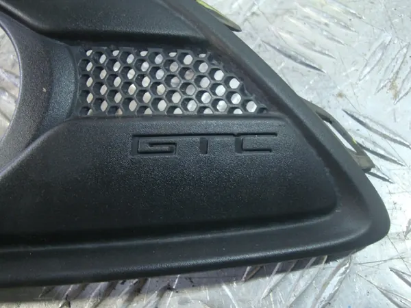 Moldura de Farol Esquerda Frontal Astra J GTC 11-18 OEM 13281270 image 3