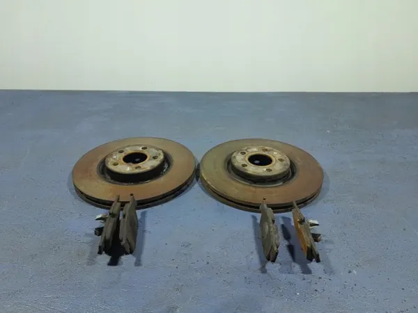 OEM Lochow-324679- Bremscheiben & Beläge Vorderachse image 2