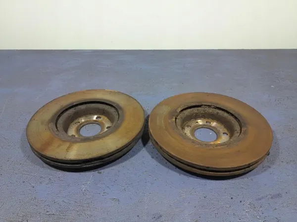 OEM Lochow-324679- Bremscheiben & Beläge Vorderachse image 4