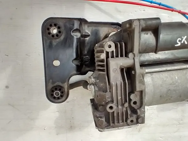 OEM 6799419 Luftfeder-Kompressor für BMW X5 E70/X6 E71 image 3