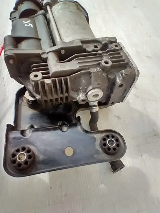 OEM 6799419 Luftfeder-Kompressor für BMW X5 E70/X6 E71 image 4