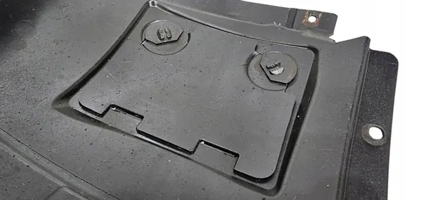 BMW E82 E88 Right Front Wheel Arch Cover 7180150 image 10