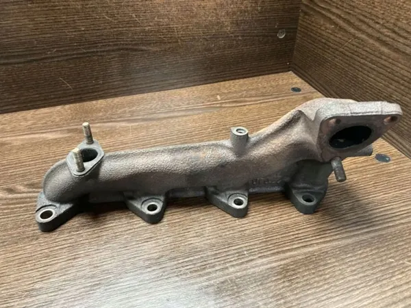 Colector de Escape Toyota Avensis Verso OEM 1714126100 image 3