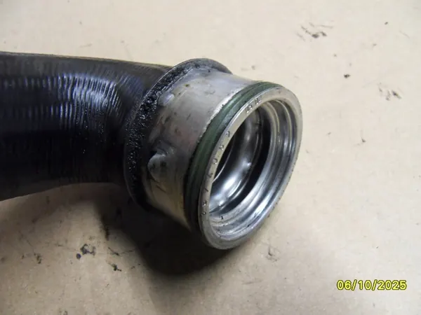 Manguera de intercooler Volkswagen OE 1J0145828AD image 4