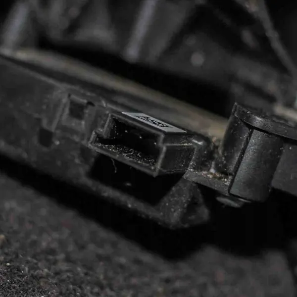 Manetki OPEL ASTRA J 1.4L 2011 OEM 13303268 image 9