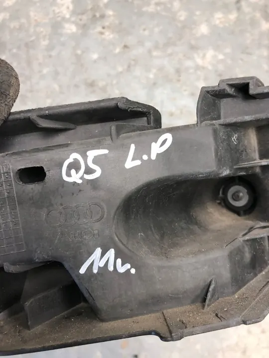 Support de phare avant gauche Audi Q5 8R0805607B image 8