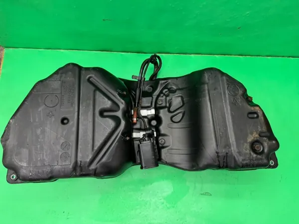 Réservoir carburant OEM 77111-30200 Lexus GS300 3.0 V6 image 10