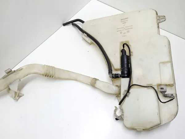 Tuulilasinpesunesteen Säiliö 7178745Al07 image 5