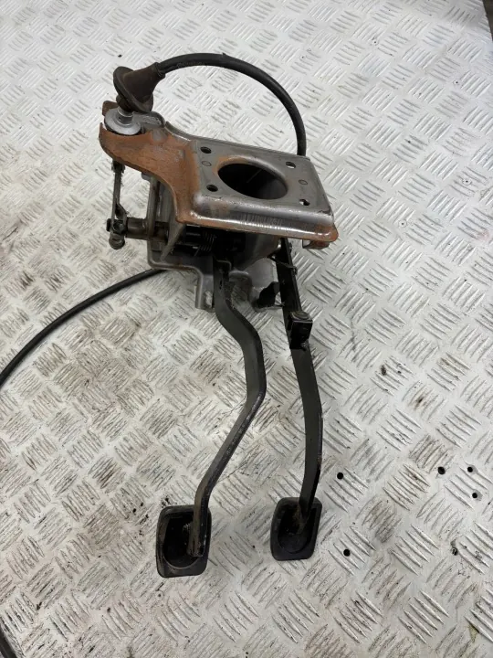 Suzuki Jimny 1.3 B 98- pedalsats OEM PEDAŁ HAMULCA image 5