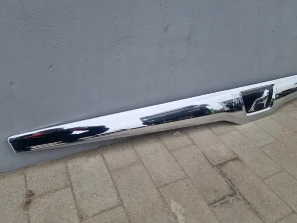 MAN TGX Euro 6 Grilldekoration OEM 81611500141 image 3
