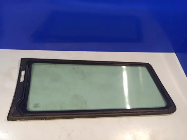 OEM 30674479 Bak karossglas Volvo V70 II SW image 3
