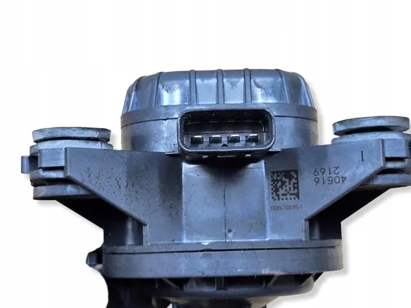 Pompe à eau OEM 31319023 pour Volvo V60 2.4 D6 Hybride Rechargeable image 3