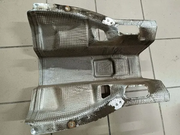 Capa Térmica AUDI A4 B8 Túnel 8K0804160K image 2