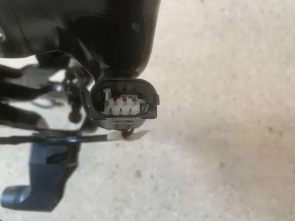 Bisagra techo convertible derecha OEM LPV14065 BMW Serie 4 image 10