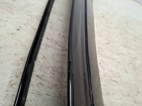 Spoiler do pára-choques dianteiro OEM A1768858000 Mercedes Classe A image 4