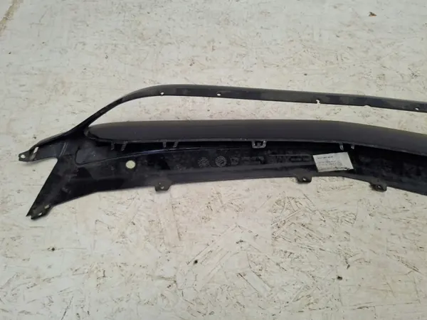 Spoiler do pára-choques dianteiro OEM A1768858000 Mercedes Classe A image 7