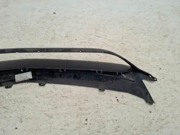 Spoiler do pára-choques dianteiro OEM A1768858000 Mercedes Classe A image 8