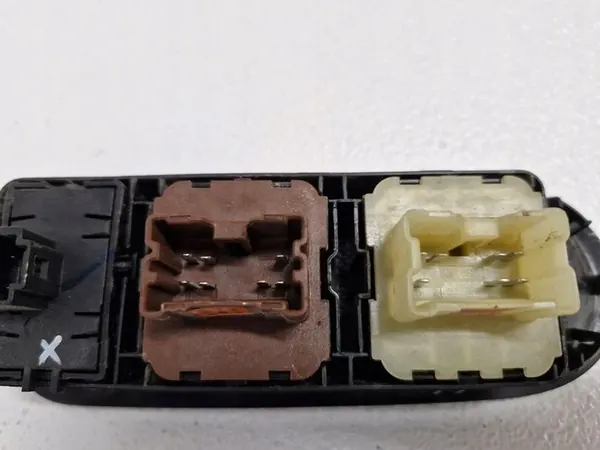 DACIA DUSTER I 1 Schalter Fensterpanel Links Vorne EU 254117873R image 7