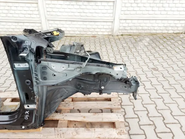 Aile avant droite Volvo XC40 OEM 717 image 2