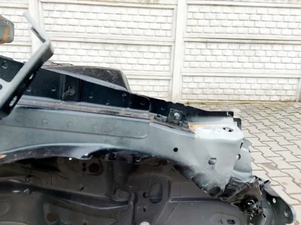 Aile avant droite Volvo XC40 OEM 717 image 9