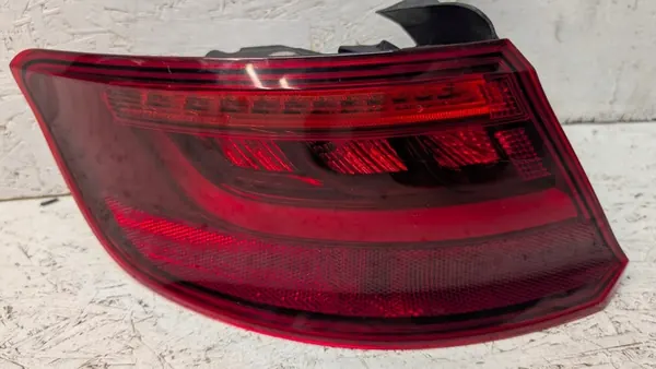 LÁMPARA TRASERA IZQUIERDA AUDI A3 8V 5D SPORTBACK 8V4945095A image 3