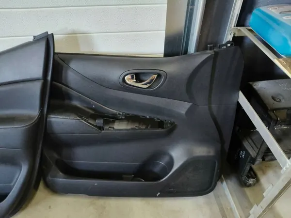 OEM 121 etuoven sisustus sarja Nissan Navara D23 image 6