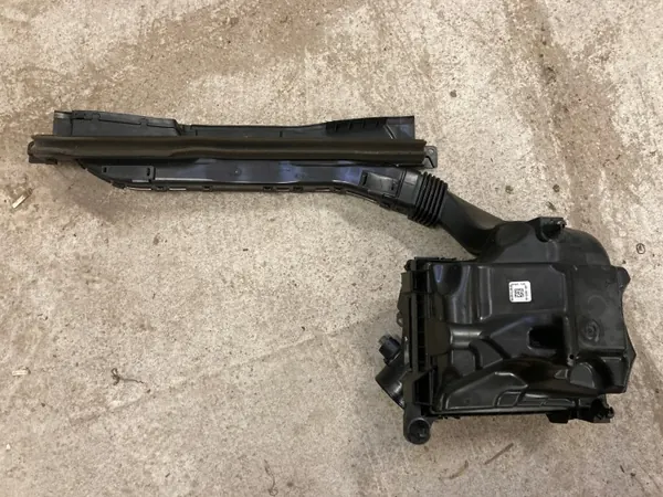 Luftfilterhus OEM JX61-9600-KA för Ford Escape image 3