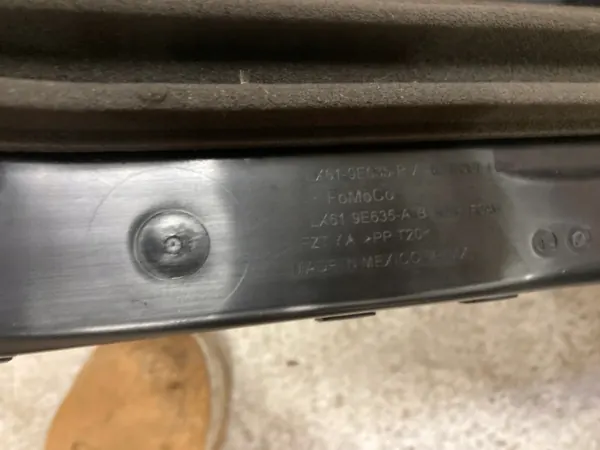 Luftfilterhus OEM JX61-9600-KA för Ford Escape image 4