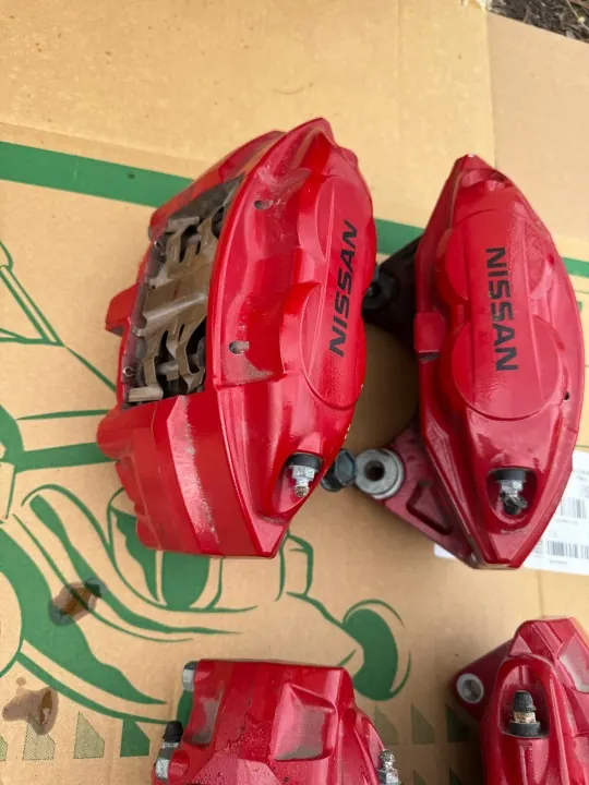 Jeu d'étriers NISSAN 370Z Akebono Brembo image 5