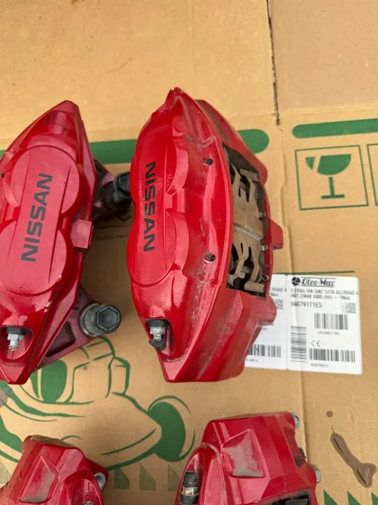 Jeu d'étriers NISSAN 370Z Akebono Brembo image 6