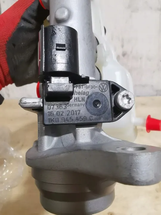 AUDI A1 Rempomp 6R1611019D image 5