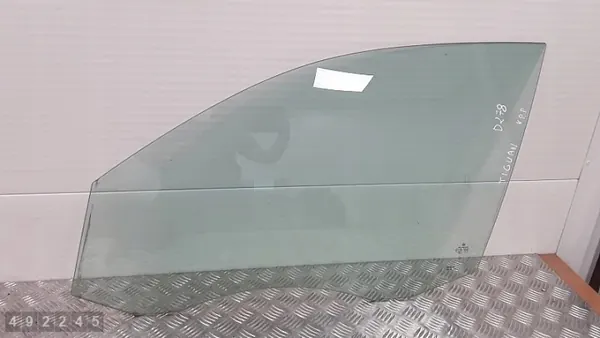 Vitre de porte VW OEM e143r001025 - État utilisé image 2