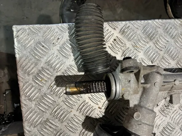 Caixa de direção Megane IV 480107914R OEM image 5