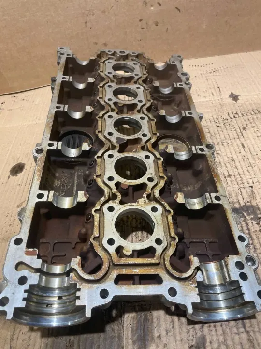 Volvo OE 1001761 Ventildeckel - Gebrauchtes OEM-Teil image 5