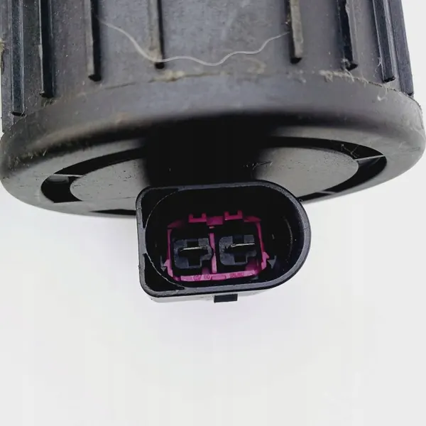 Sekundärluftpumpe OEM DRC99378 für VW Golf IV 2.0 image 9