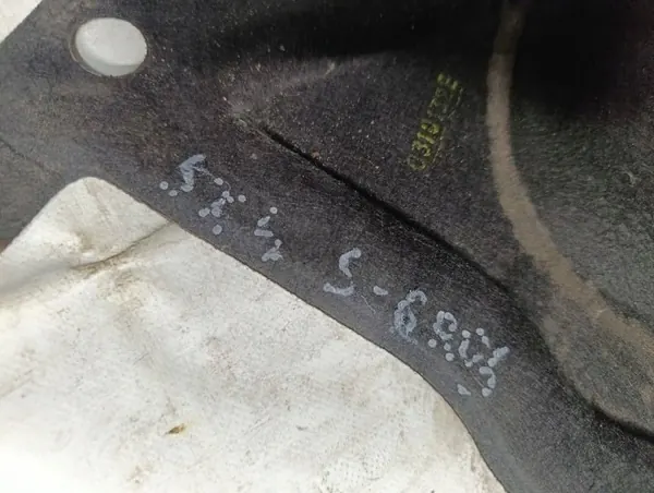 Isolamento do capô Suzuki SX4 S-Cross OEM 72440-61M00 image 4