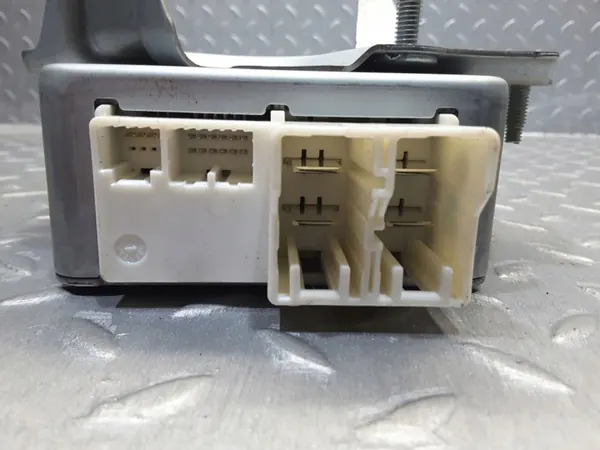 Boîtier de direction assistée OEM 89650-0D180 Toyota Yaris image 3