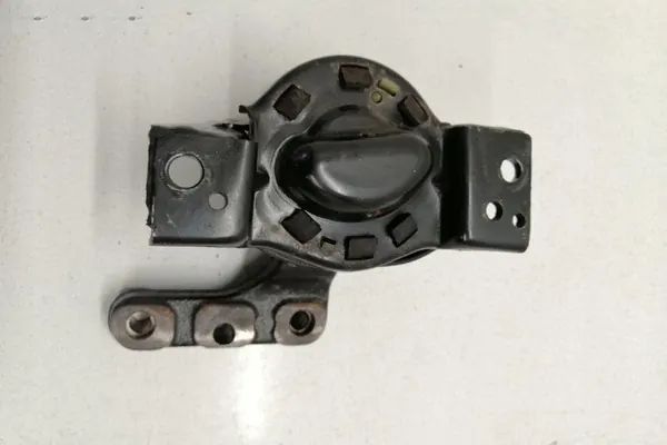 Moottorin kiinnike PEUGEOT 1007 1.4L bensiini image 2