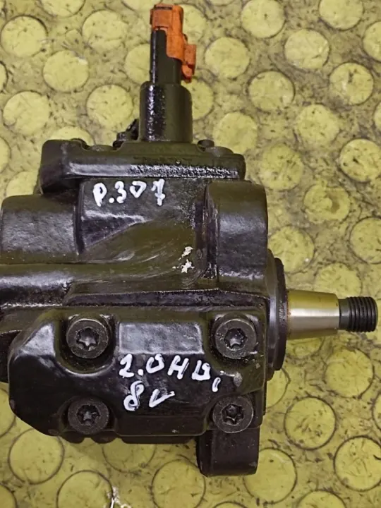 Peugeot 307 2.0 HDI bränslepump OEM 0445010046 image 9