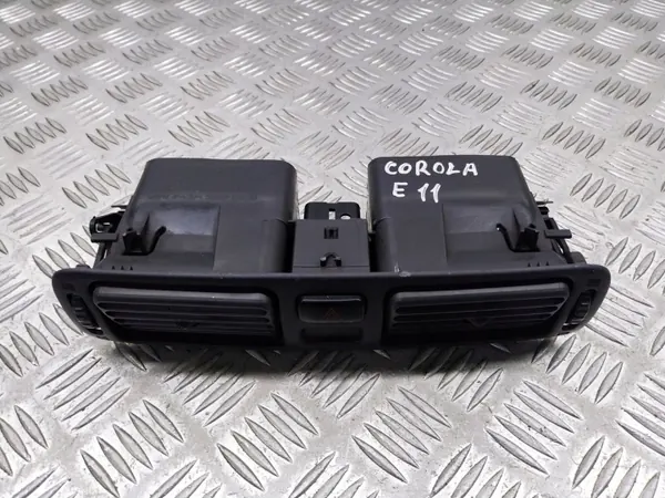 Middelste rooster OEM KRATKA ŚRODKOWA NAWIEWU Toyota Corolla image 3