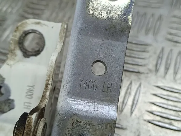 Haste do capô SsangYong Rexton 2019 image 2