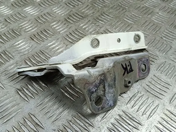 Haste do capô SsangYong Rexton 2019 image 3